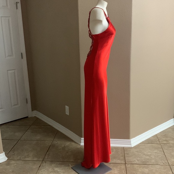 Vintage red gown - Picture 4 of 12